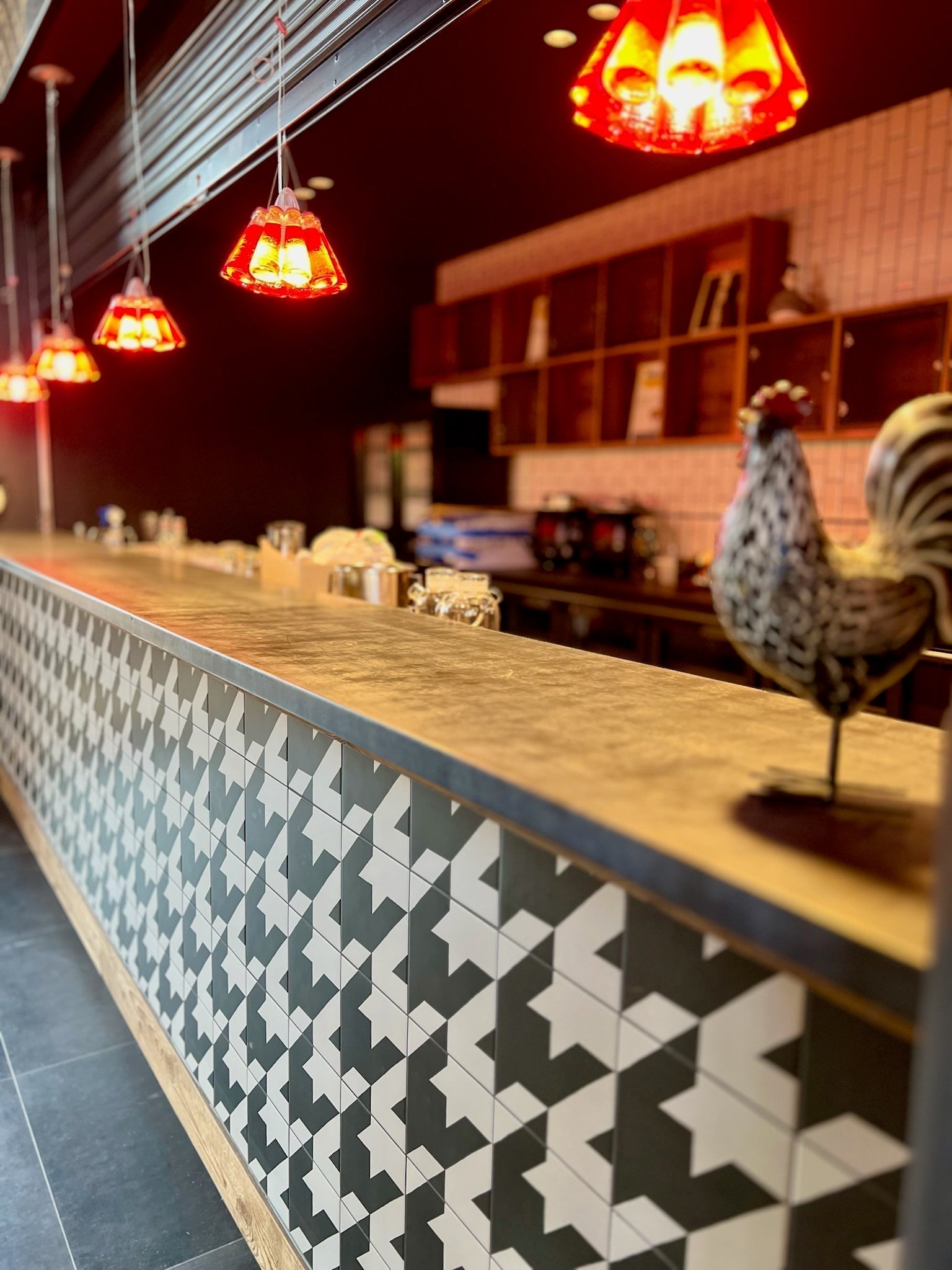 Comptoir de bar en zinc patiné